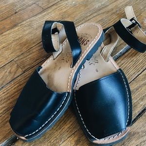 PONS Avarcas - Classic with strap